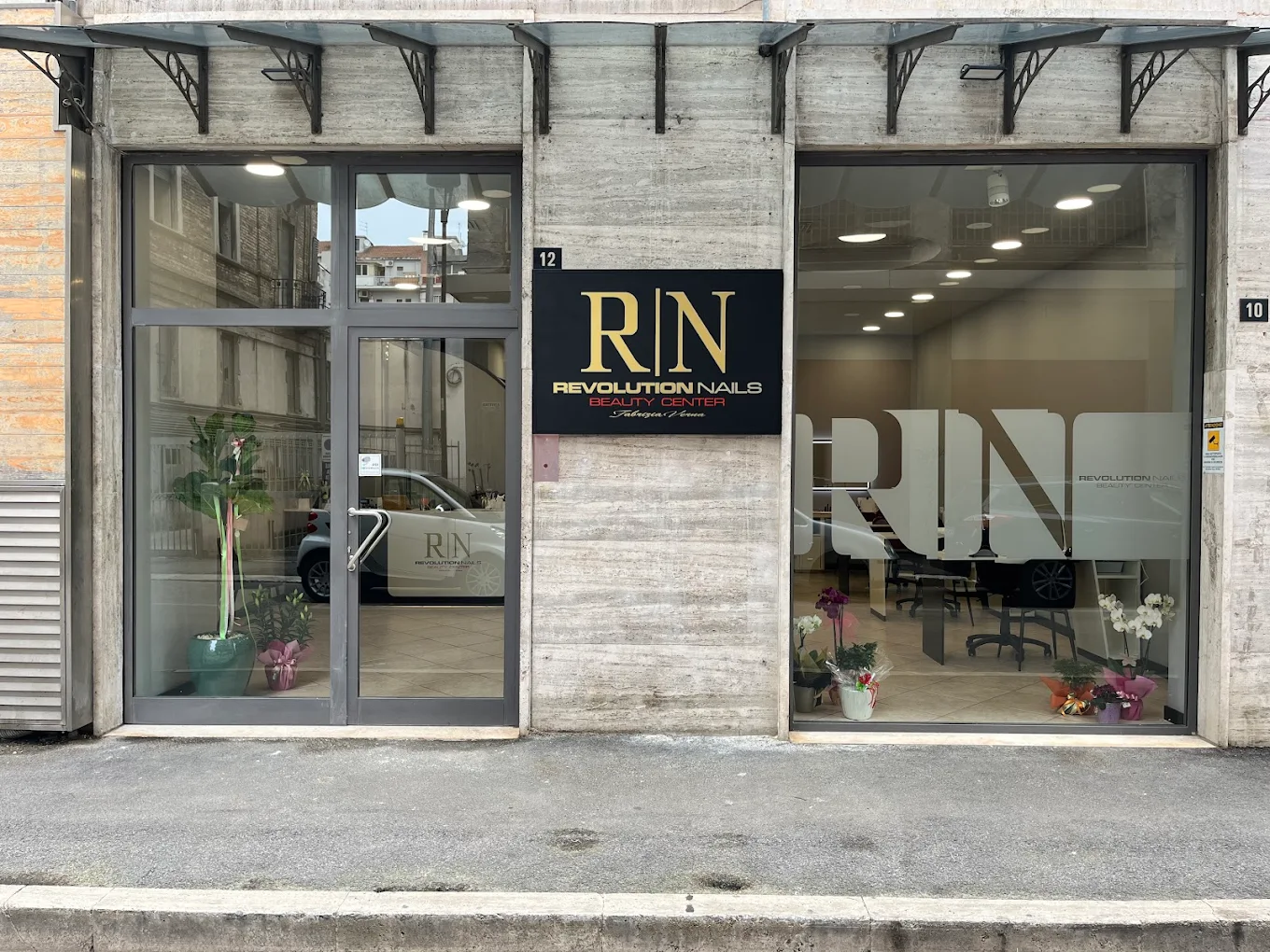 Esterno di Revolution Nails Pescara